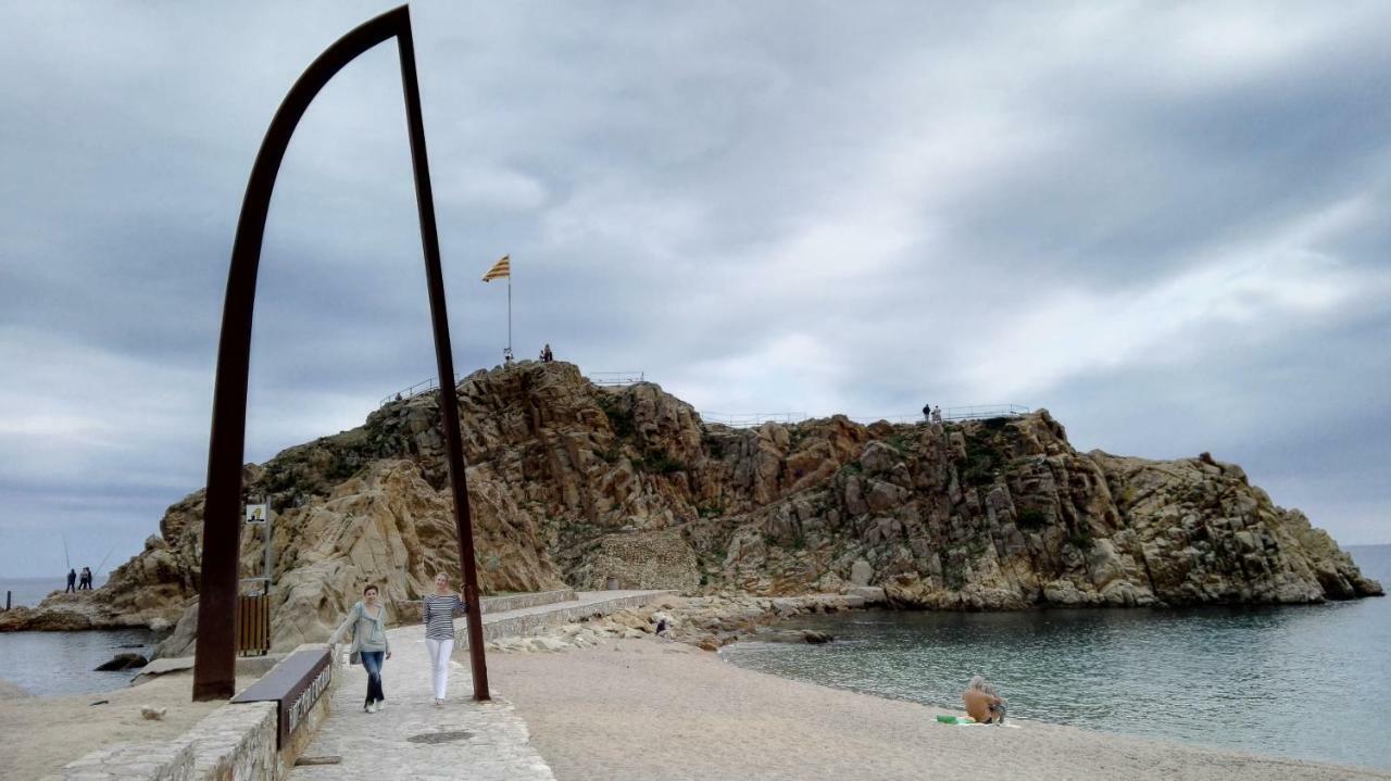 Puerto Costa Brava Apartments Бланес Екстериор снимка