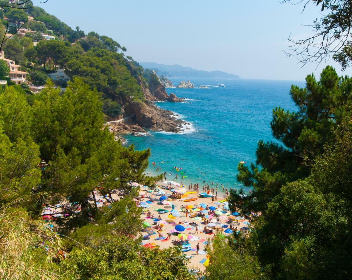 Puerto Costa Brava Apartments Бланес Екстериор снимка