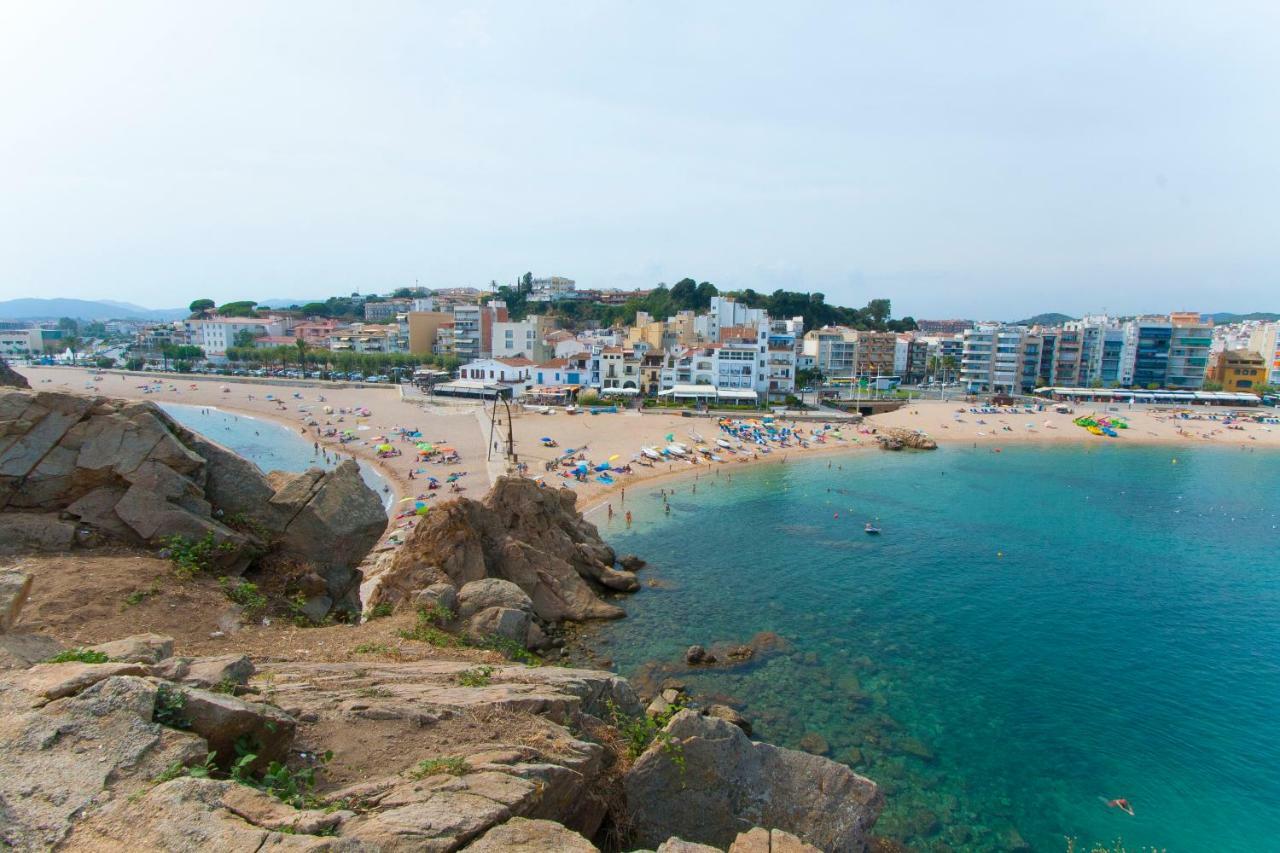 Puerto Costa Brava Apartments Бланес Екстериор снимка